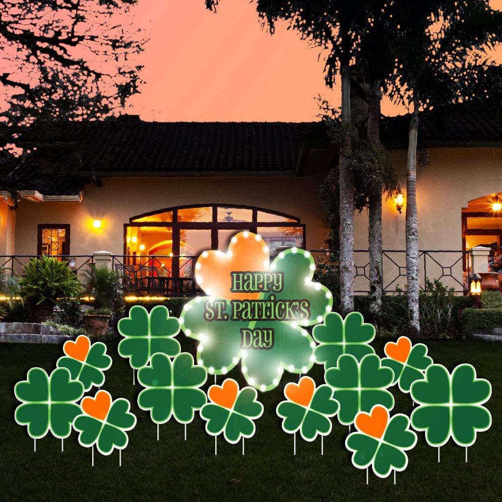 Lighted Yard Decorations | VictoryStore.com