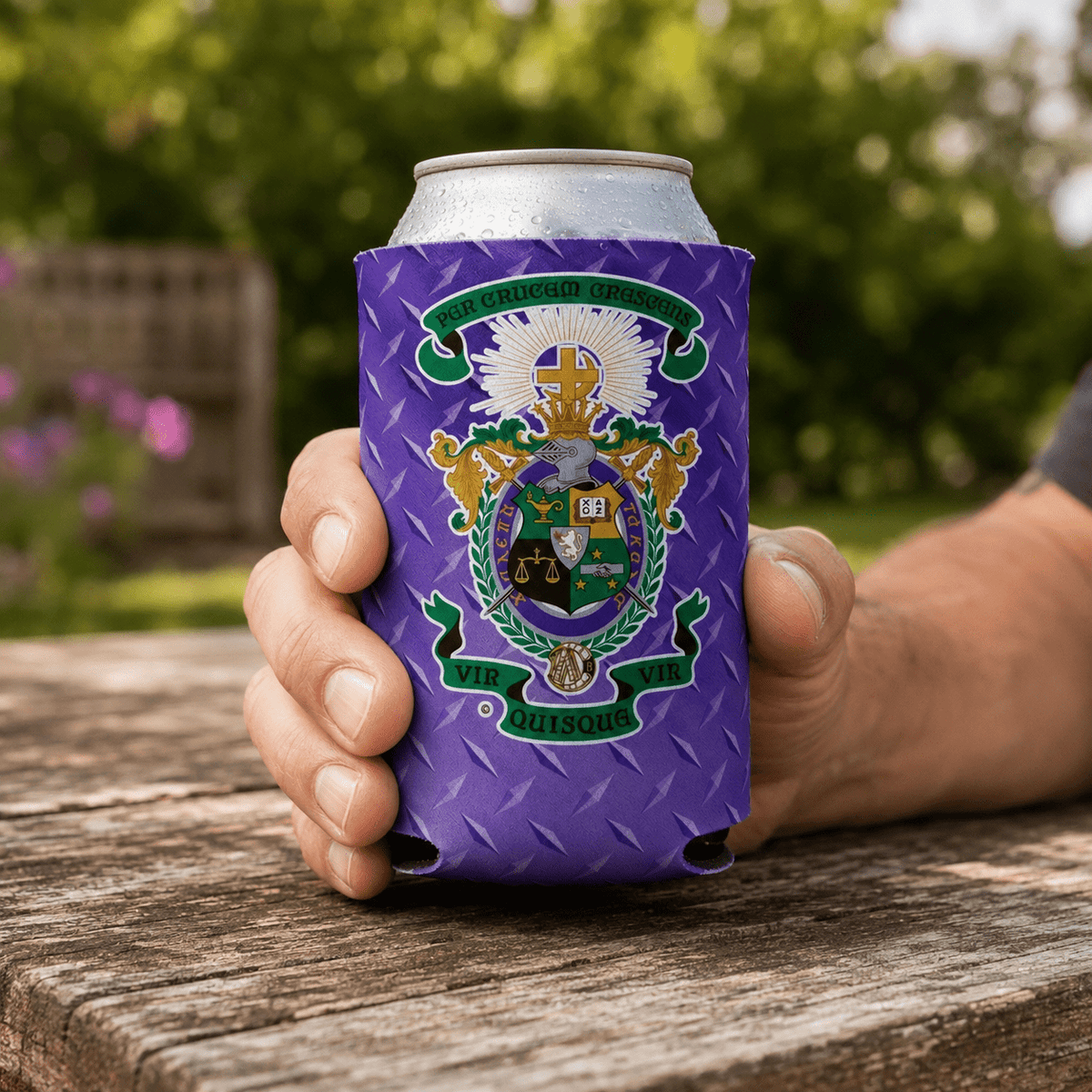 Lambda Chi Alpha Crest Can Cooler Set