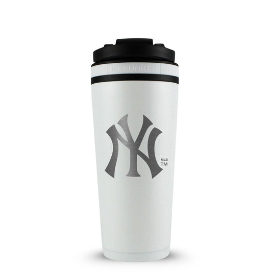 Officially Licensed New York Yankees 26oz Ice Shaker - White